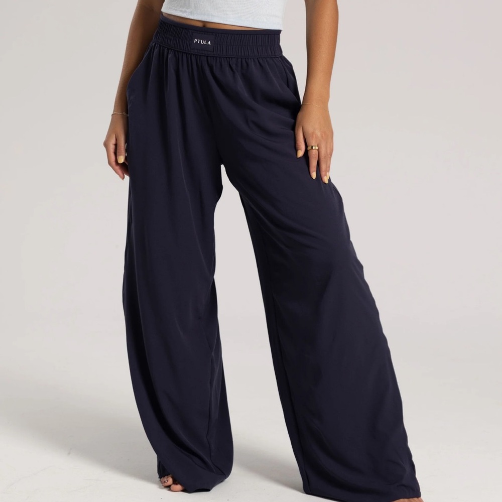 Ptula high flow pants black